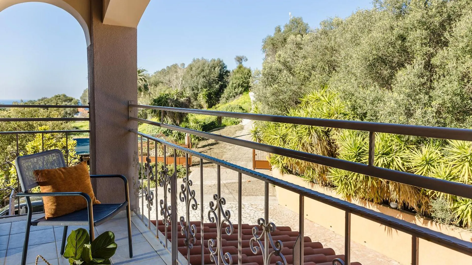 Vivian'S Residence Endless View Svoronata Greece
